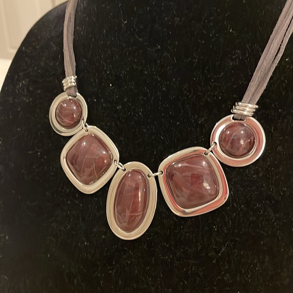 Vintage Silver Tone Pendant Statement Necklace - Picture 2 of 3